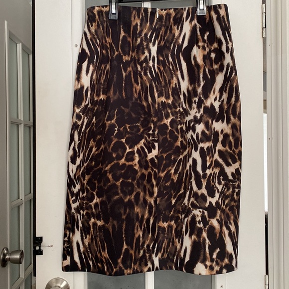 Dainty Jewell’s women’s modest leopard print pencil skirt - Picture 3 of 5